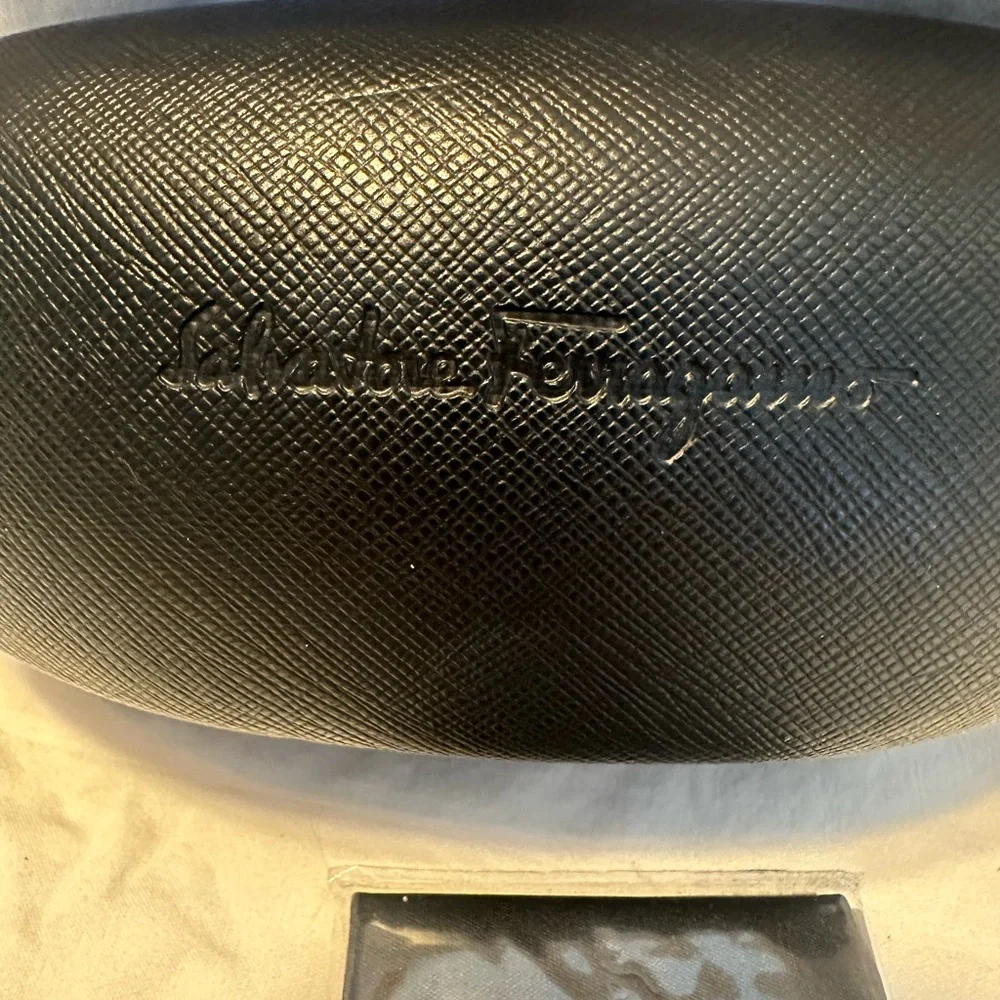 Salvatore Ferragamo ferragamo round